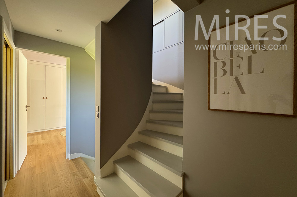 C2354 – Staircase 2
