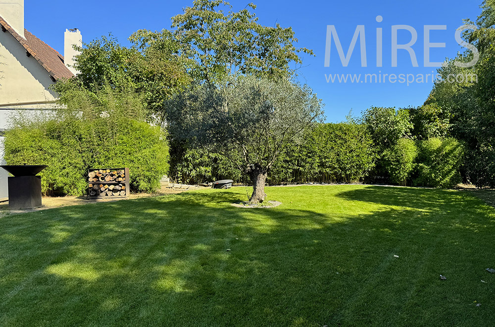 C2354 – Garden
