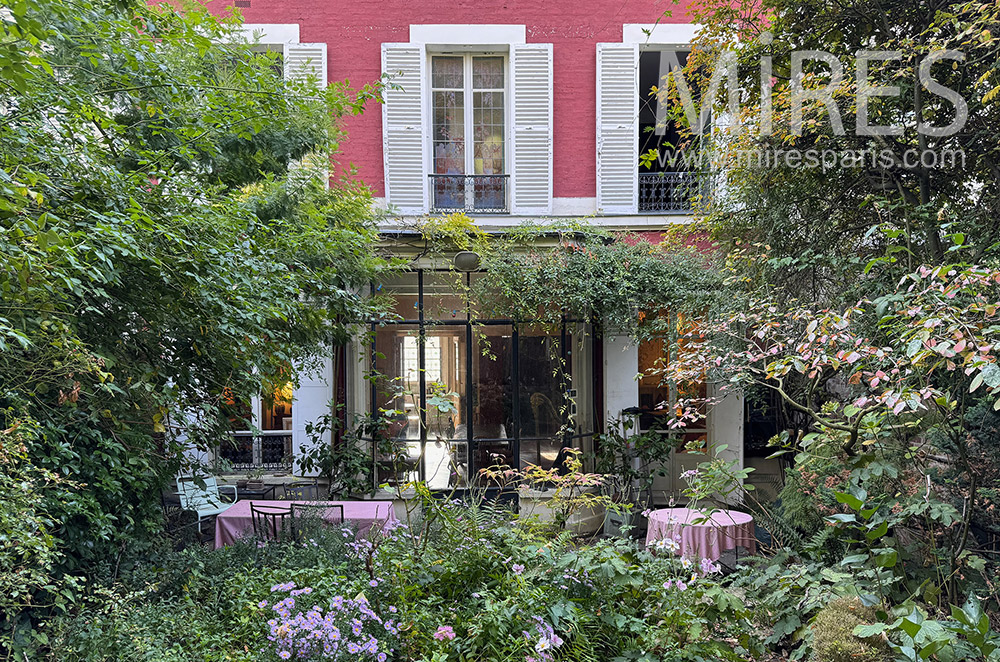 C2359 – Maison parisienne