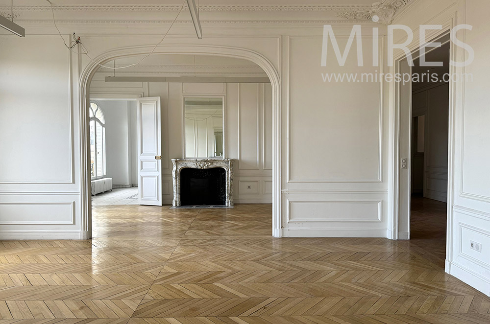 C2370 – Appartement 6