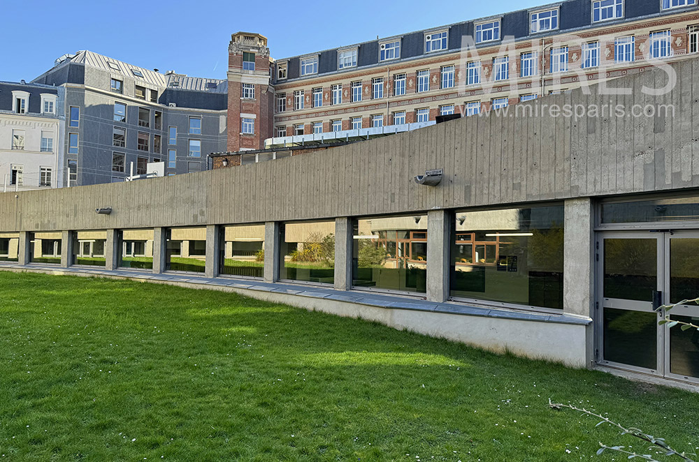 C2382 – Extérieurs