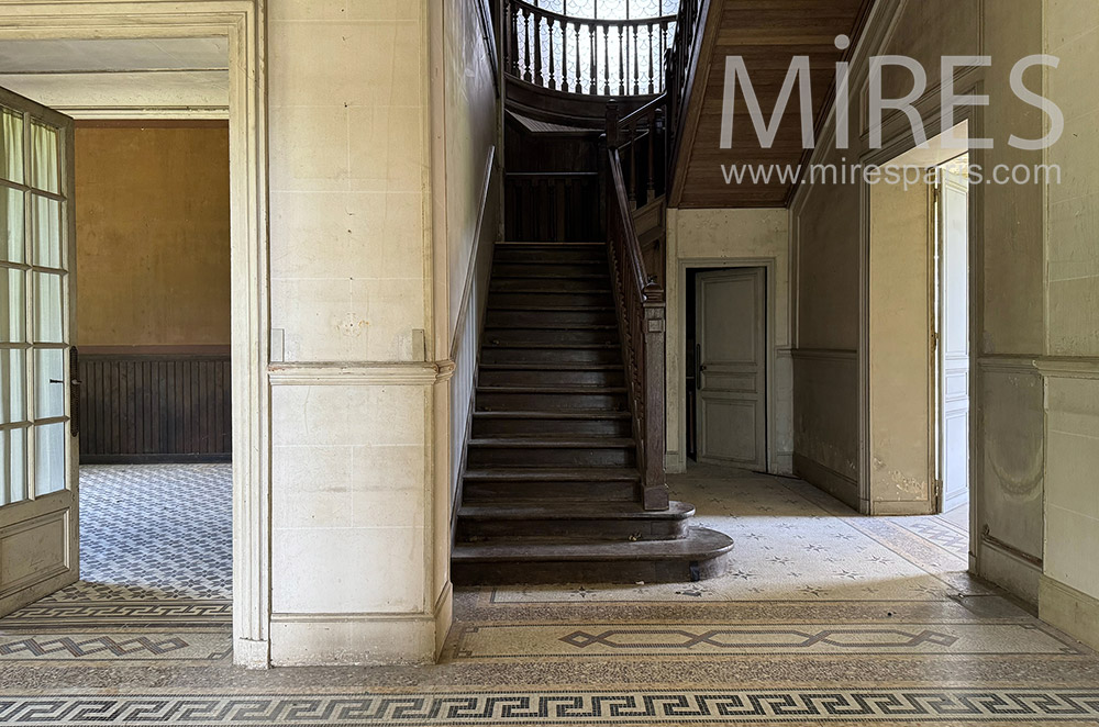C2396 – Escalier 1