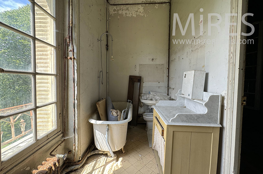 C2396 – Salle de bain 1