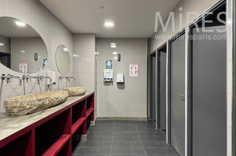 C2407 – Toilettes