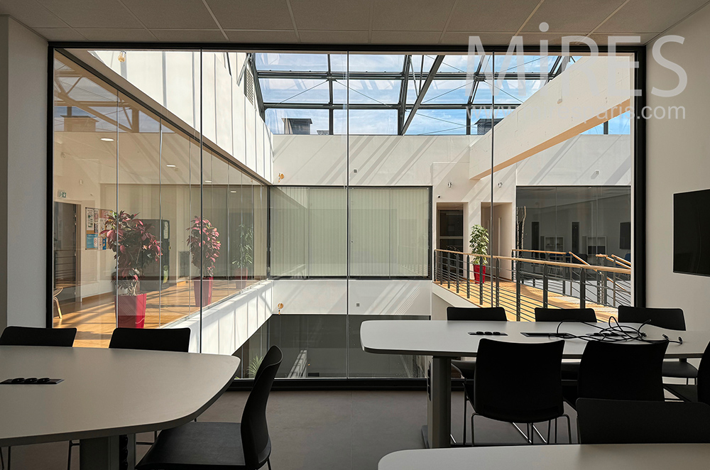 C2407 – Salle de classe 20