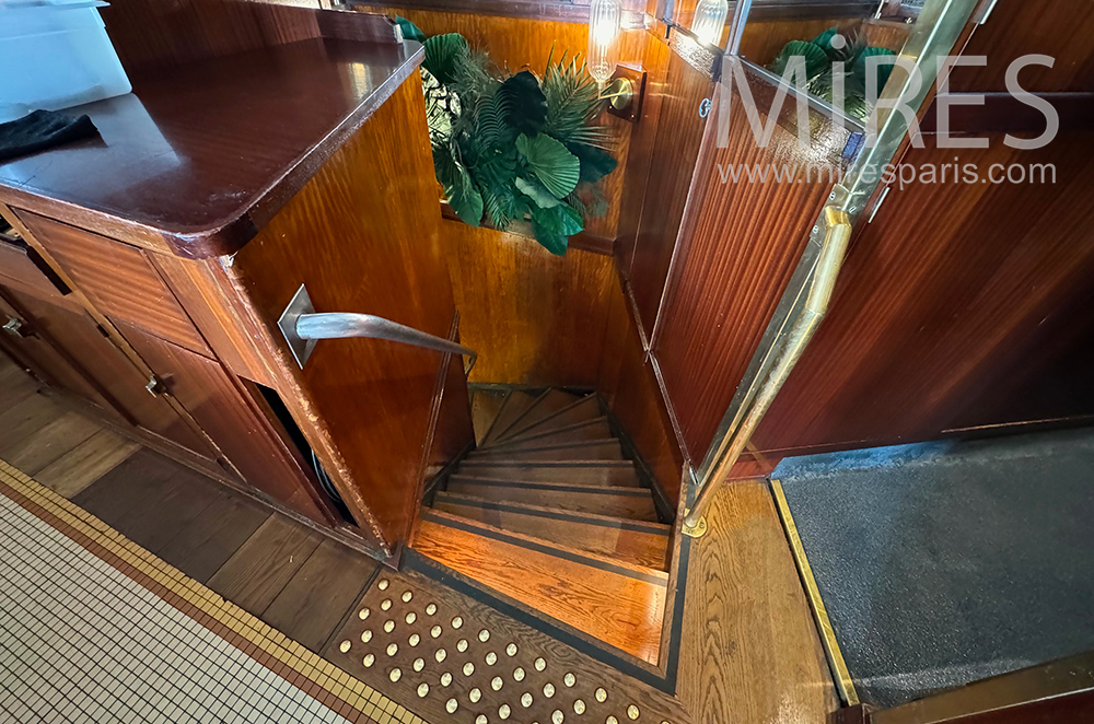 C2410 – Escalier